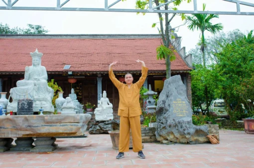 Bí Quyết Đẩy Lùi Bệnh Tật, Vui Khỏe Mỗi Ngày Với Vẩy Tay Dịch Cân Kinh